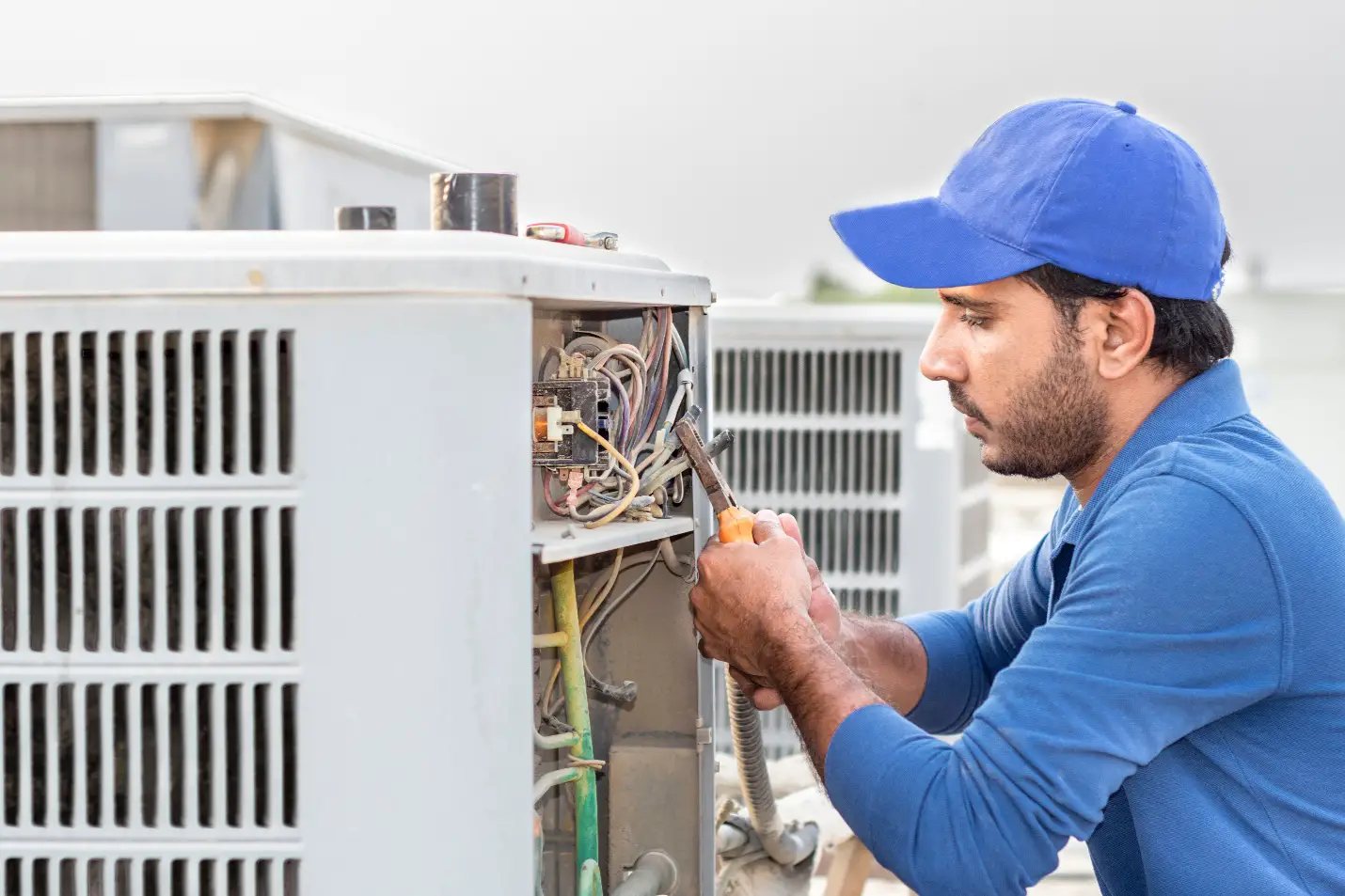 HVAC Repair Technician in Mountlake Terrace, WA